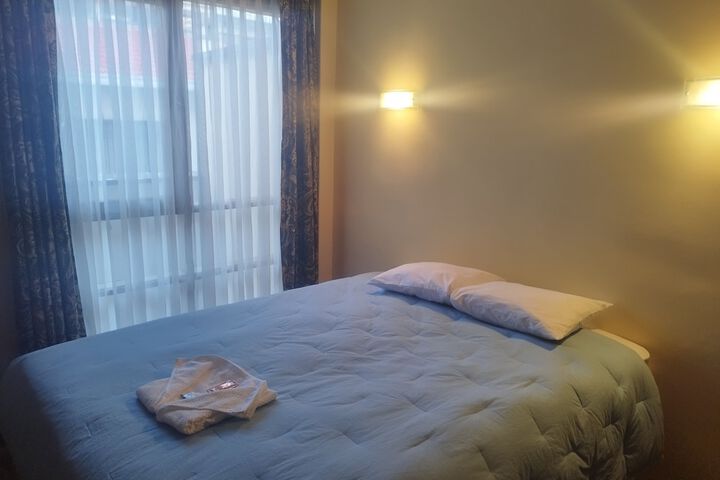 Room 3 of 17