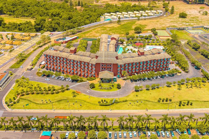 Lagoa Quente Hotel