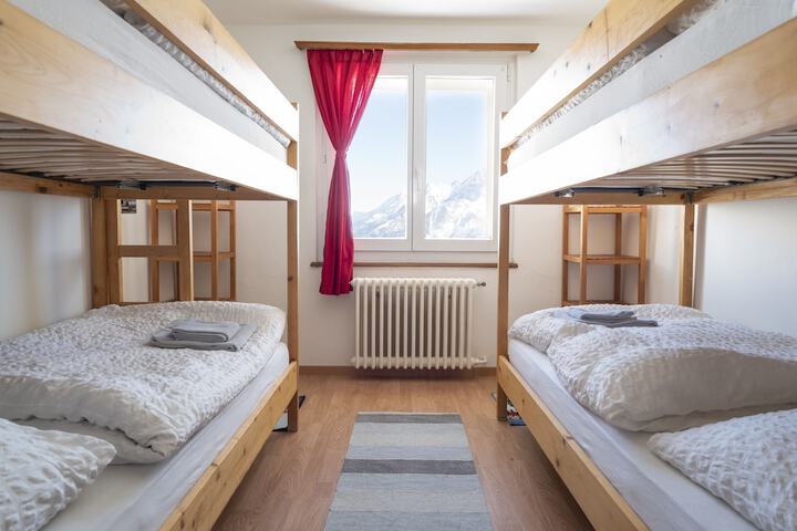 Room 7 of 35