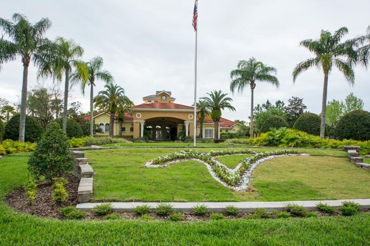 Hotel Exterior 57 of 60