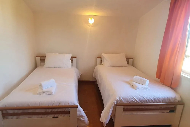 Room 5 of 23