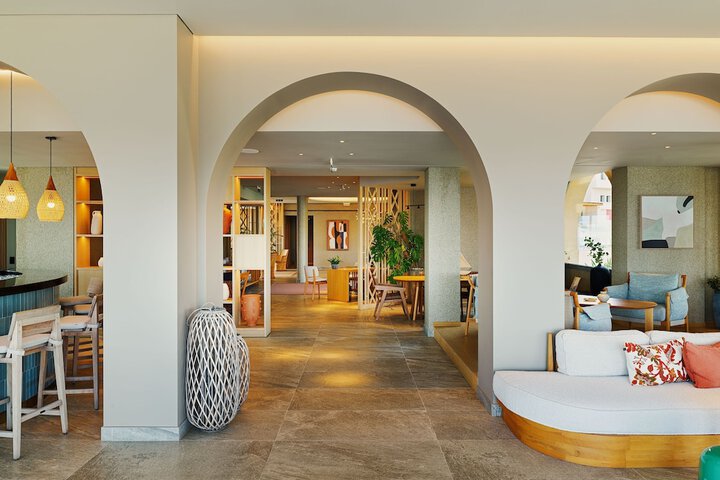 Hotel Interior 6 of 154