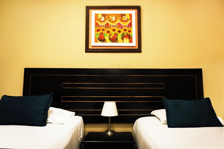 Room 6 of 19