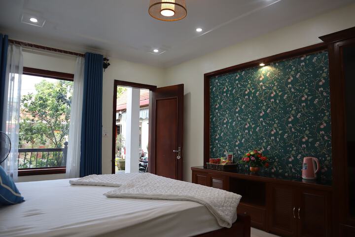 Room 47 of 98