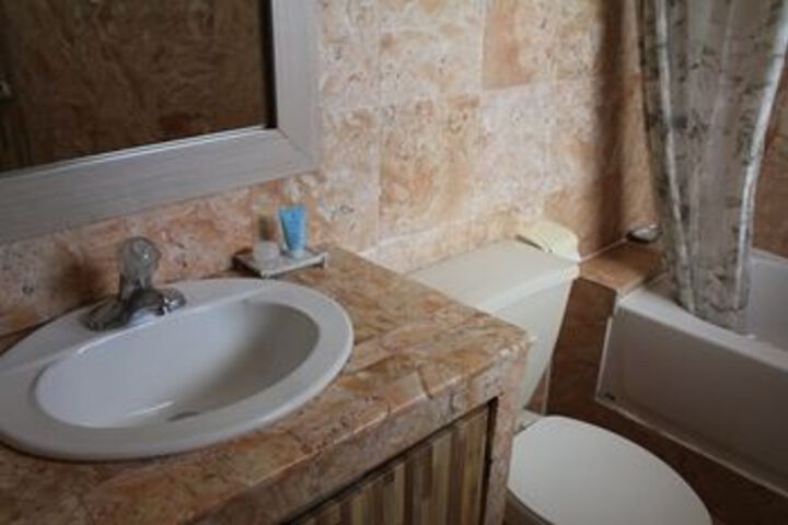 Room 6 of 26
