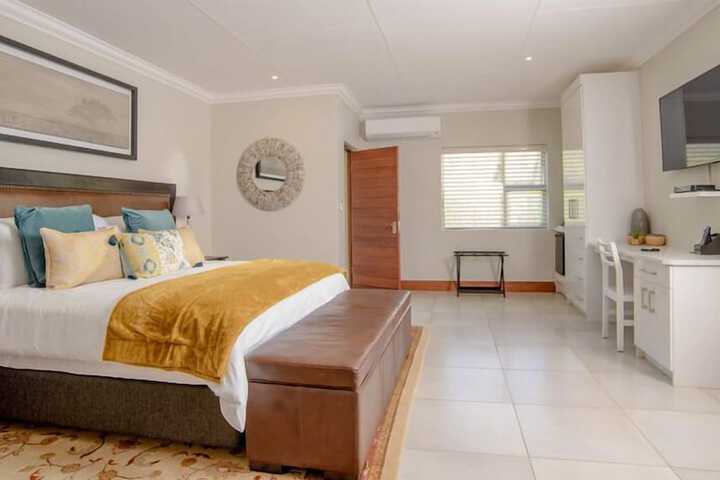 Room 5 of 22