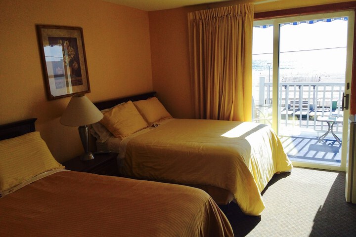 Room 15 of 32