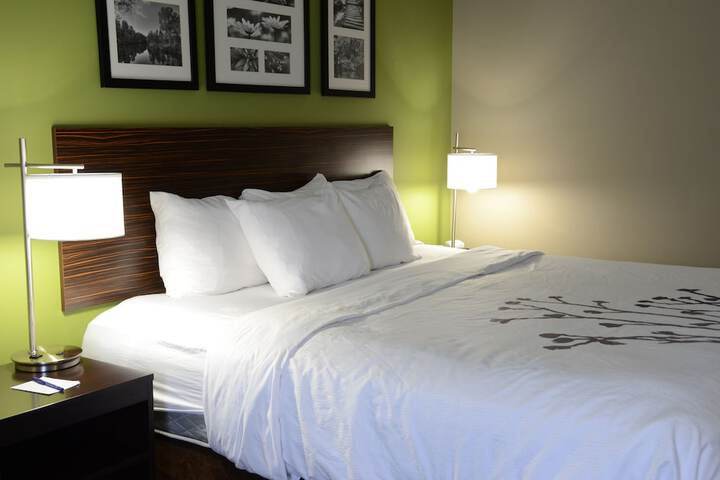 Room 10 of 44