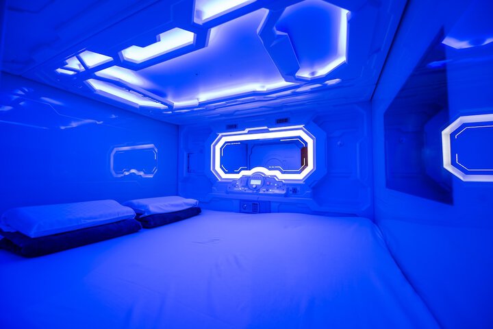Room 6 of 19
