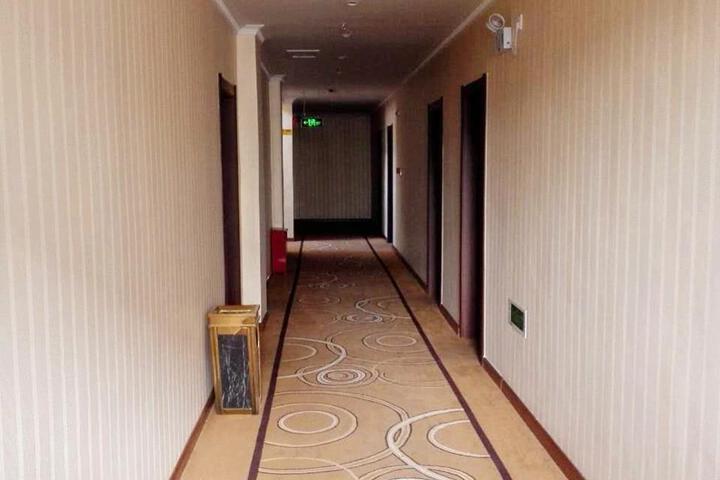 Hotel Interior 5 of 7