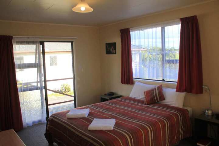 Room 2 of 36