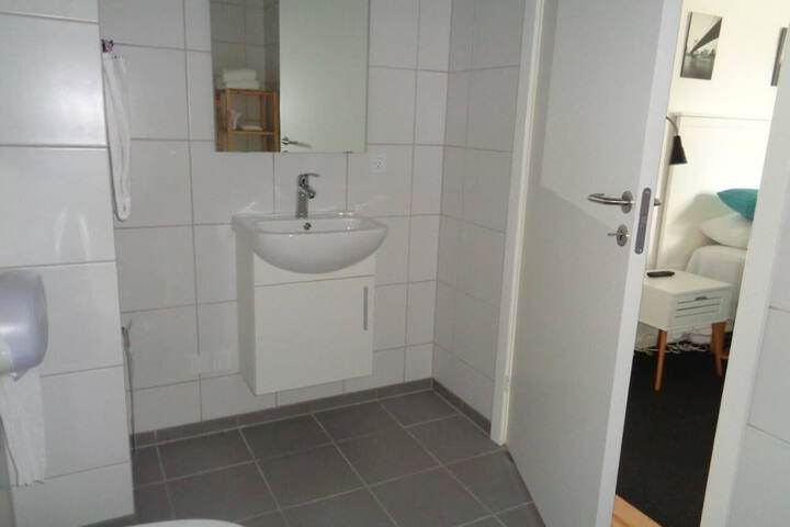 Room 19 of 28