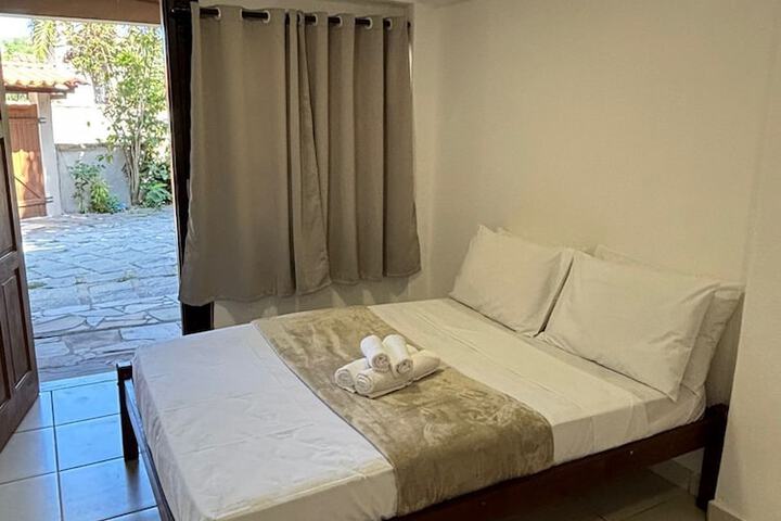 Room 8 of 34