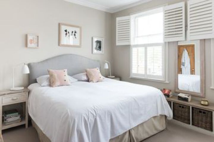 Room 14 of 25