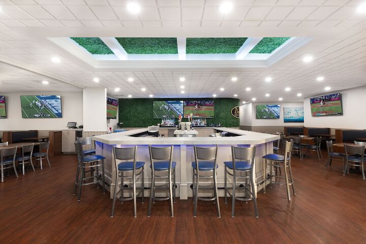 Sports bar