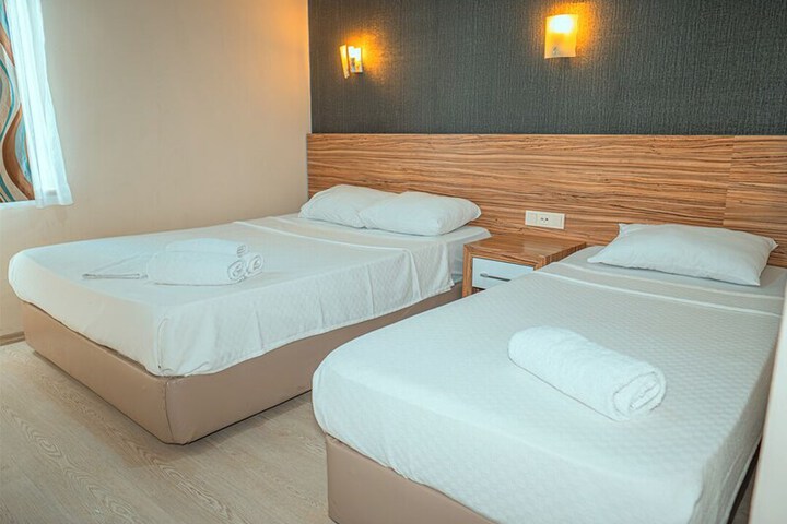 Room 10 of 23