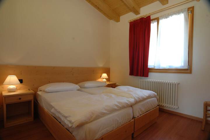 Room 4 of 39