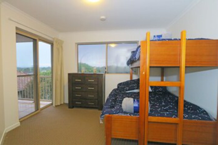 Room 18 of 18