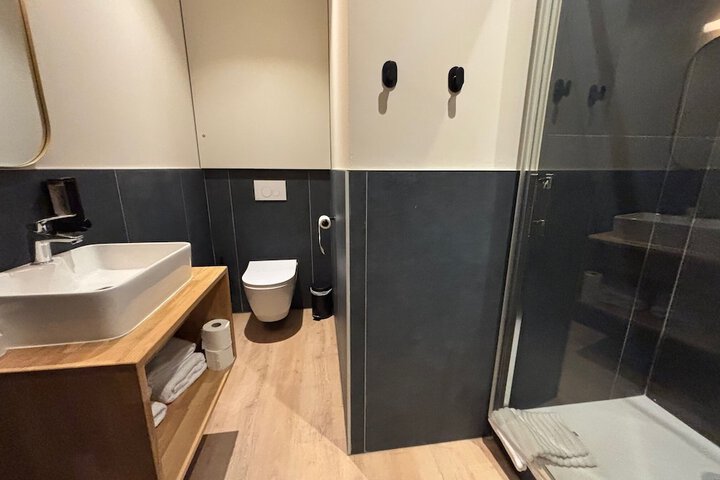 Room 40 of 51