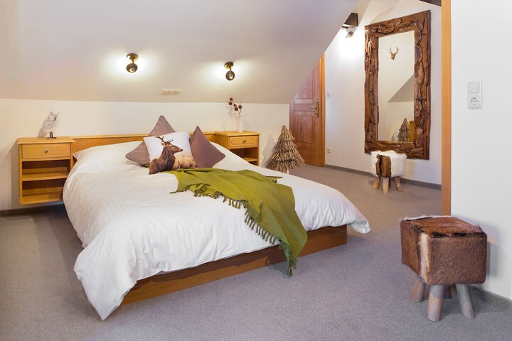 Room 4 of 29