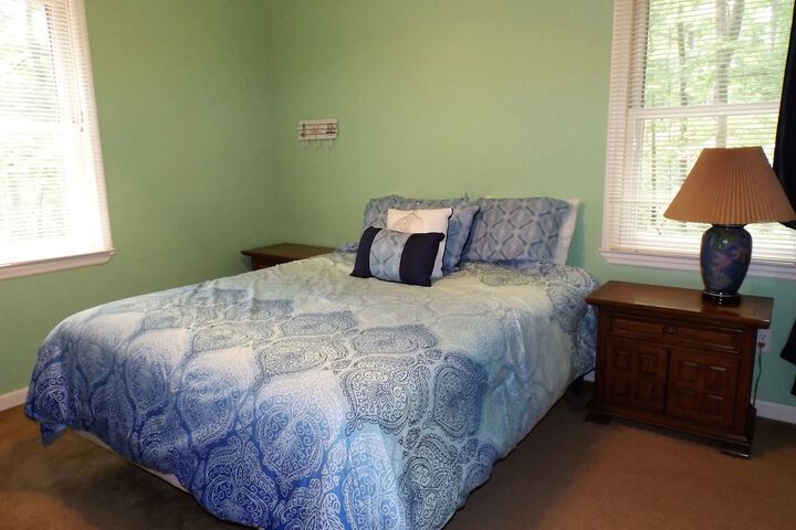 Room 9 of 400