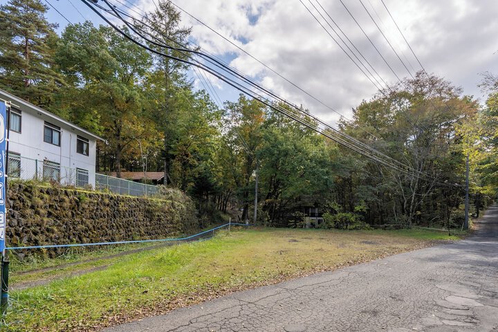 Property Grounds 18 of 26