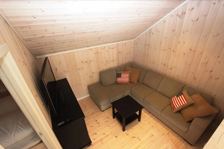 Room 14 of 27