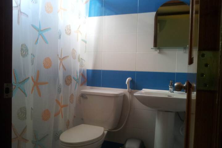 Room 27 of 36