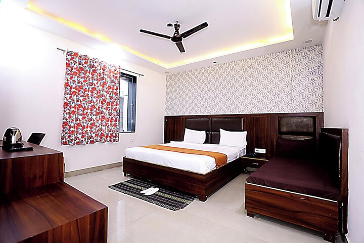 Room 4 of 47