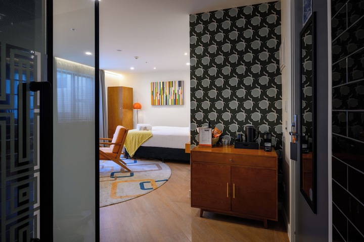 Room 10 of 72