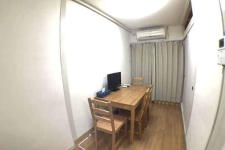 Room 98 of 115