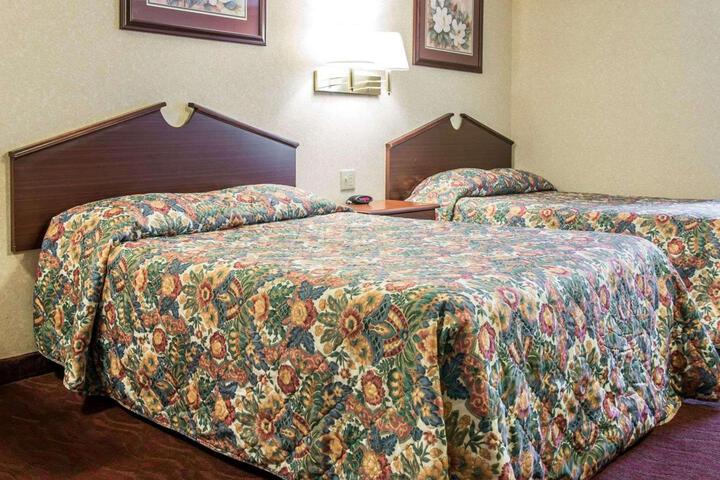 Efficiency 2 Queen Beds (1 of 6)