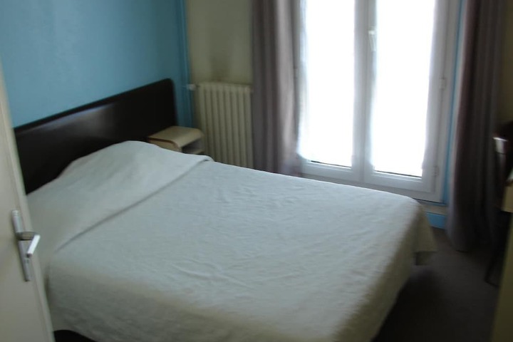 Room 9 of 43