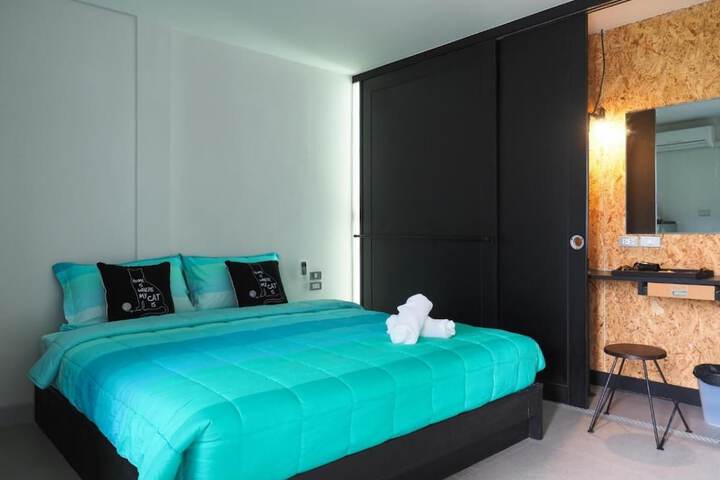 Room 10 of 40
