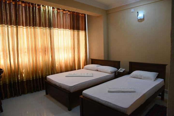 Room 12 of 46