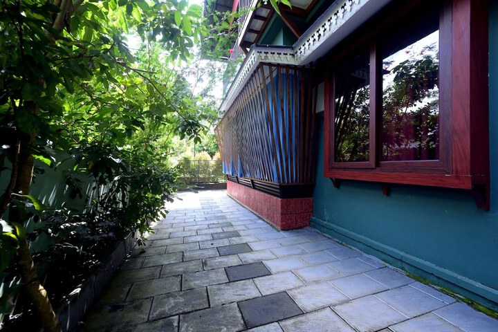 Property Grounds 56 of 77