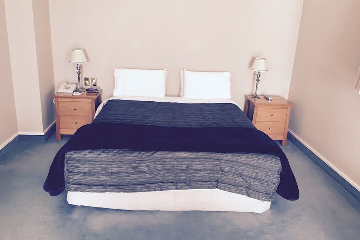 Room 8 of 49