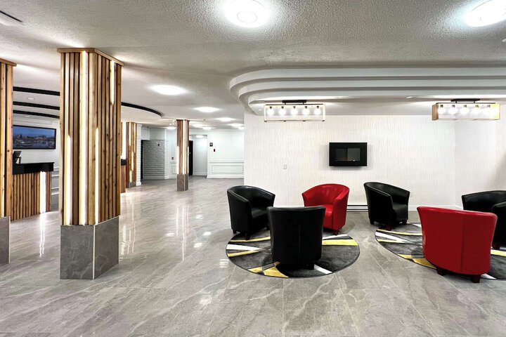 Hotel Interior 4 of 118