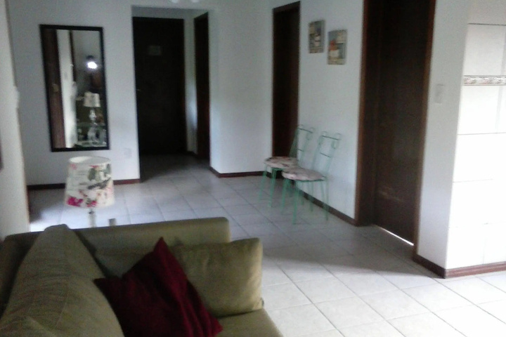 Room 8 of 13