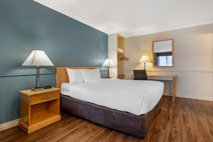 Room 46 of 74