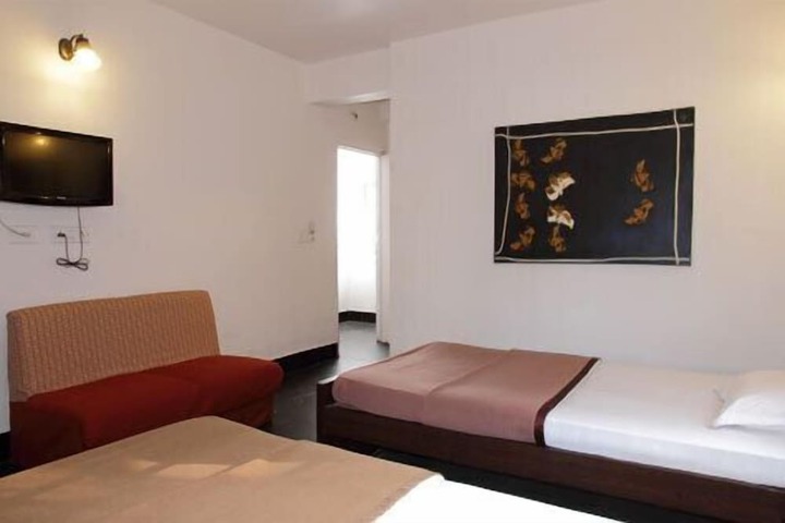 Room 14 of 96