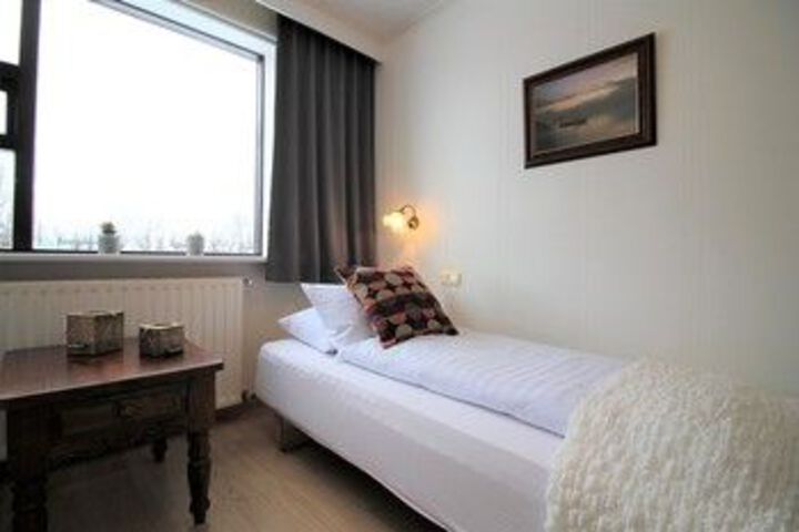Room 42 of 88