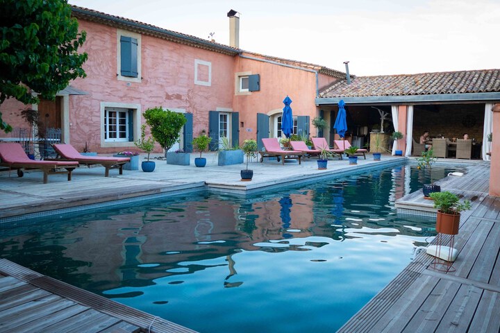 Pool Hotel