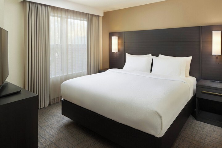 Room 7 of 29