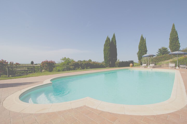 Pool 23 of 31