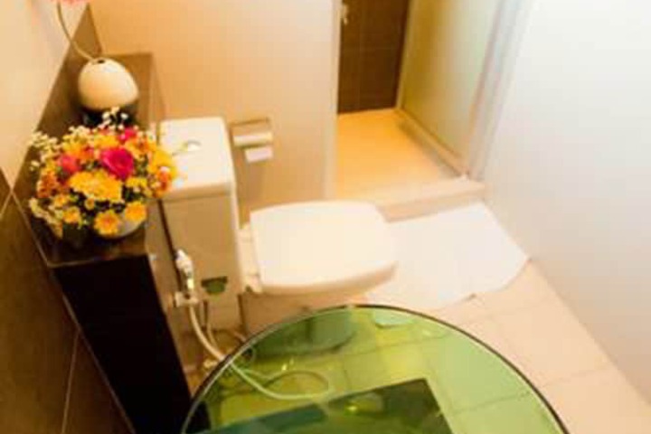 Clean Restrooms
