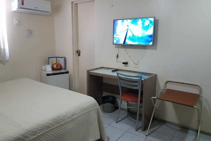 Room 16 of 88