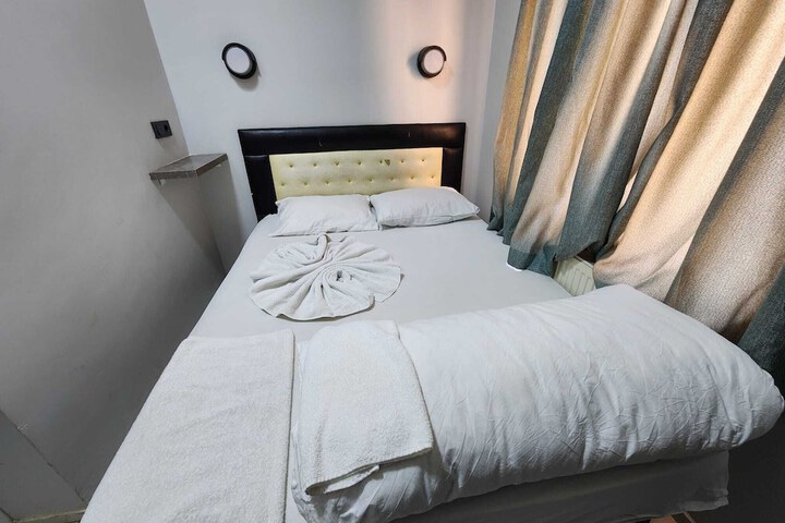 Room 21 of 39