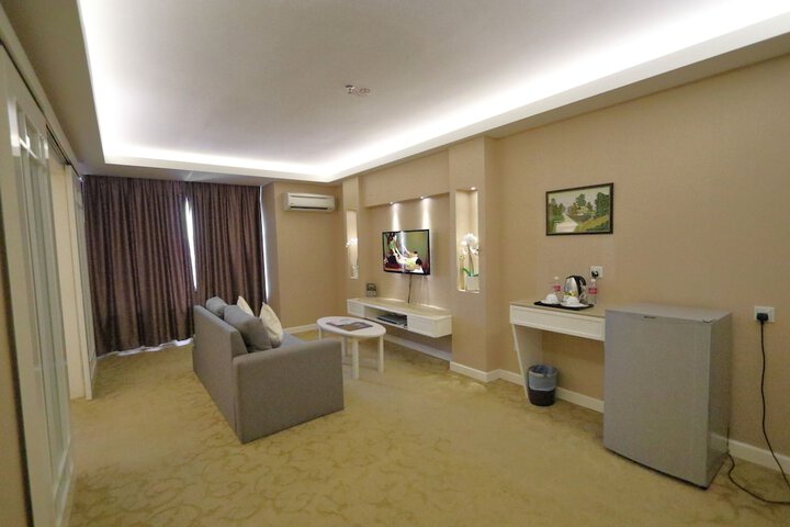 Room 21 of 66