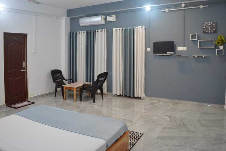 Room 6 of 19